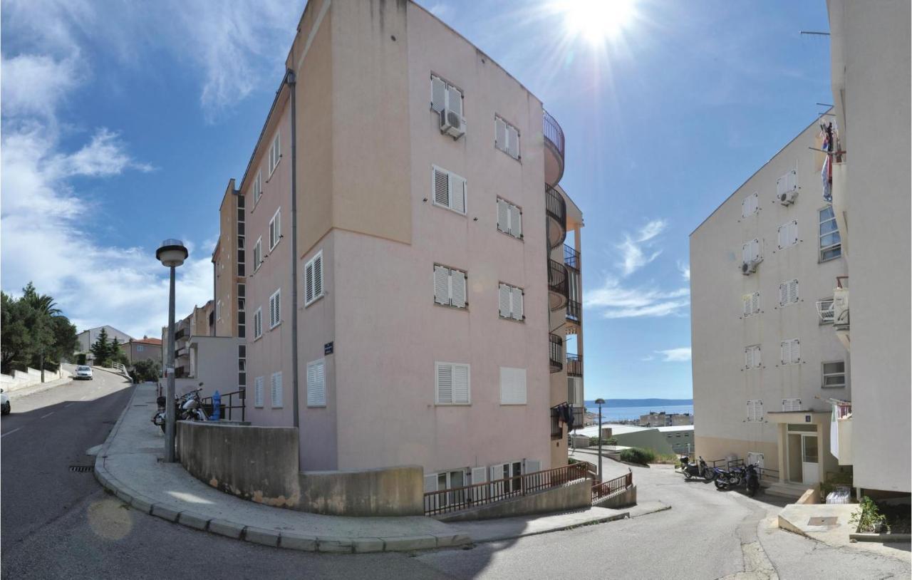 Apartmán Stunning In With Kitchen Makarska